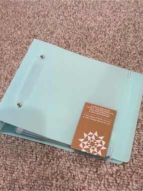 Mint Green Fiber Arts Storage Binder - Unbranded